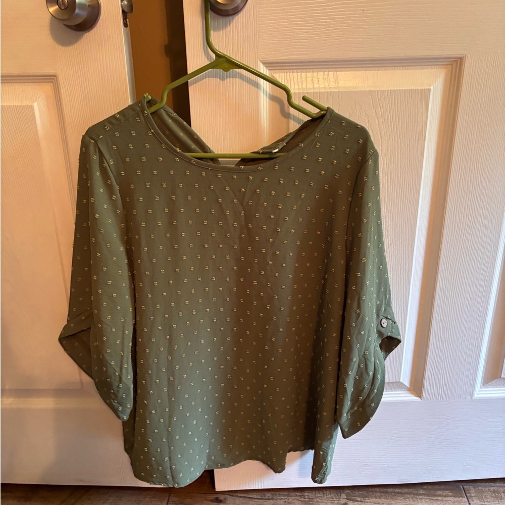 SHEIN Green Boxy Blouse with 3/4 Sleeves